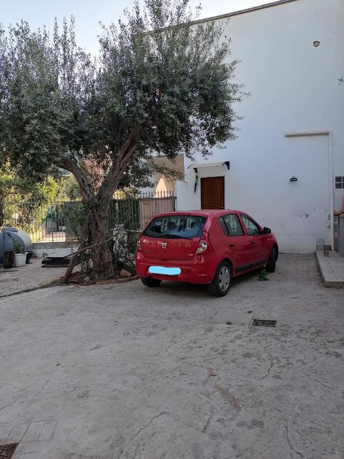 Camera Vicino L'Aeroporto Di Palermo Карини Екстериор снимка